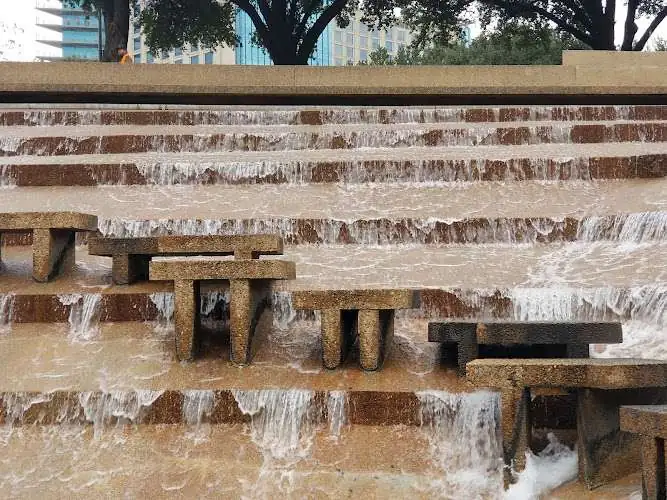 De la Fuente & Solis, PLLC