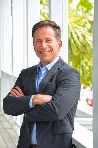 Daniel, Holoman & Associates LLP