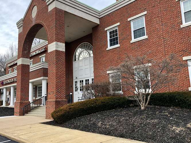 Stanley B Cheiken Esq