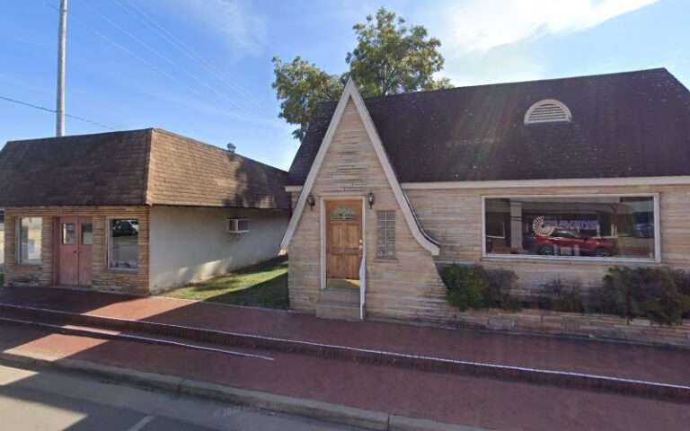 Cravens David R
