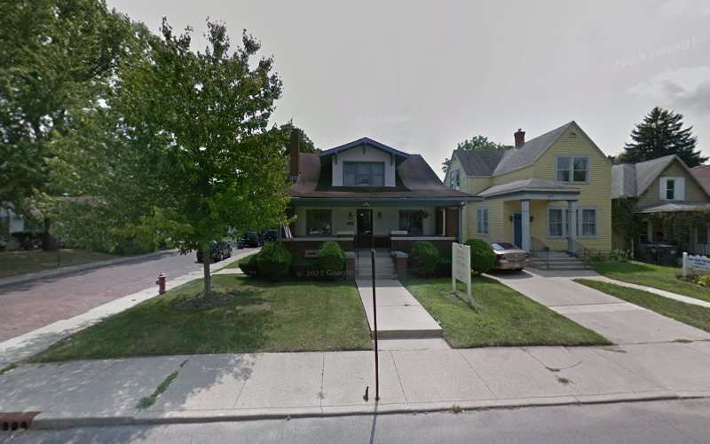 Decker Lawyer & Maynard