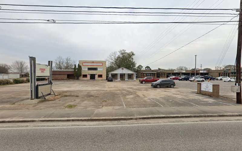 Alfred F Livaudais, J