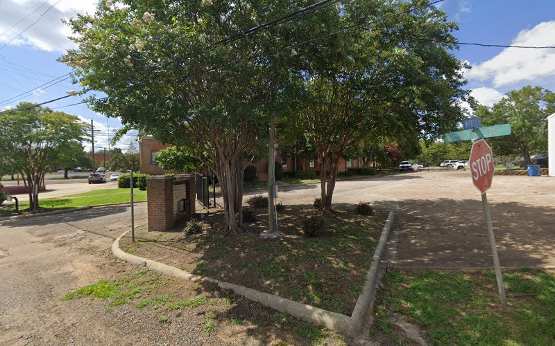 Nix Patterson & Roach: Scott John