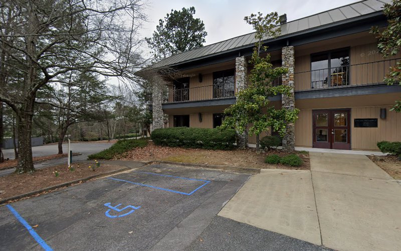 Austill Lewis & Pipkin PC: Lewis Richard W