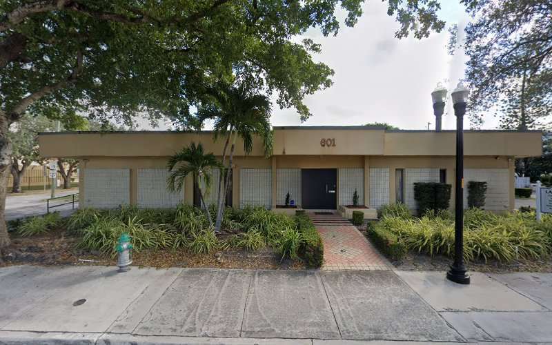 Charles J Goldman PA