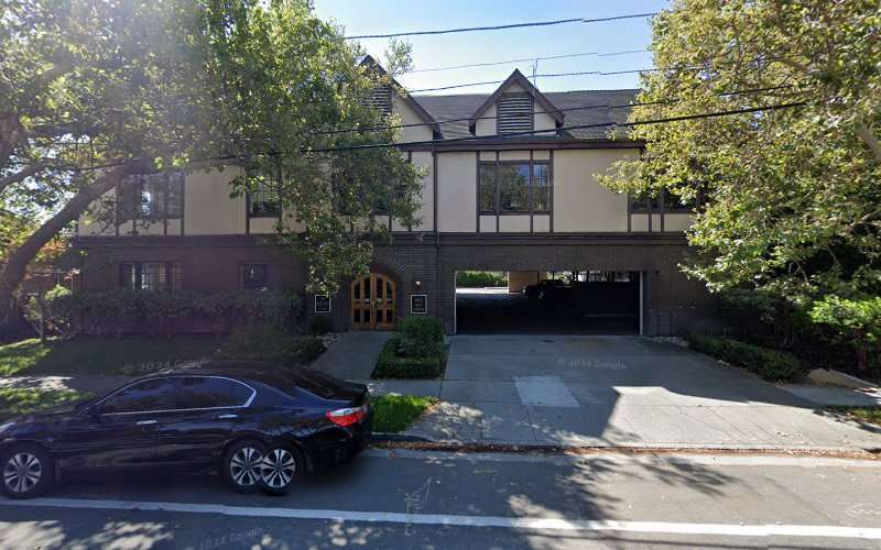 Dominion Law Group LLP