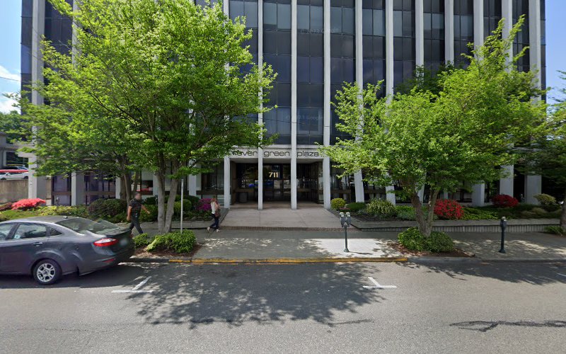 J Patrick Quinn LLMPS