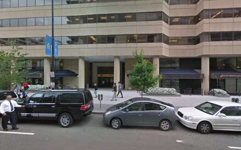 Hill & Ponton